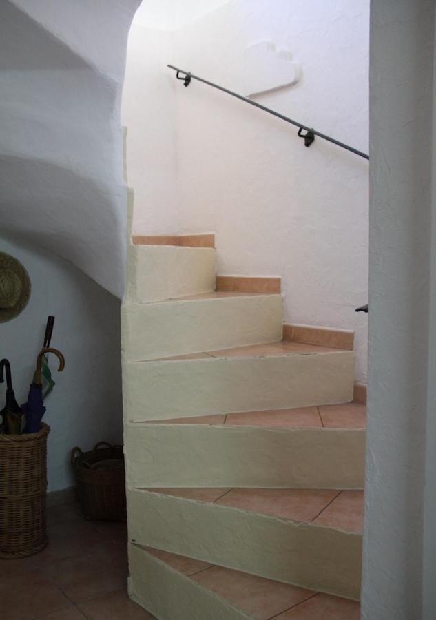 Agreable Maison De Ville Eyragues Экстерьер фото